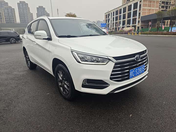 Фото 2 - BYD Song