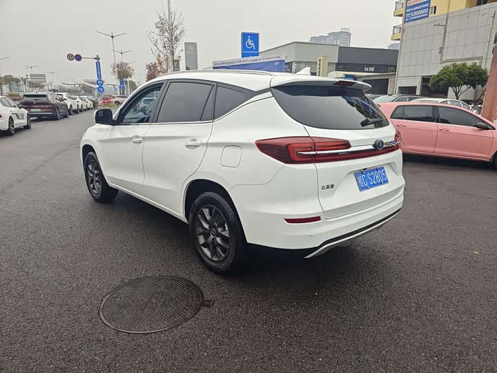 Фото 5 - BYD Song