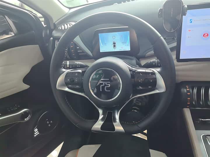 Фото 11 - BYD Yuan Plus