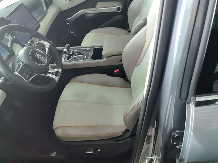 Фото 15 - BYD Yuan Plus