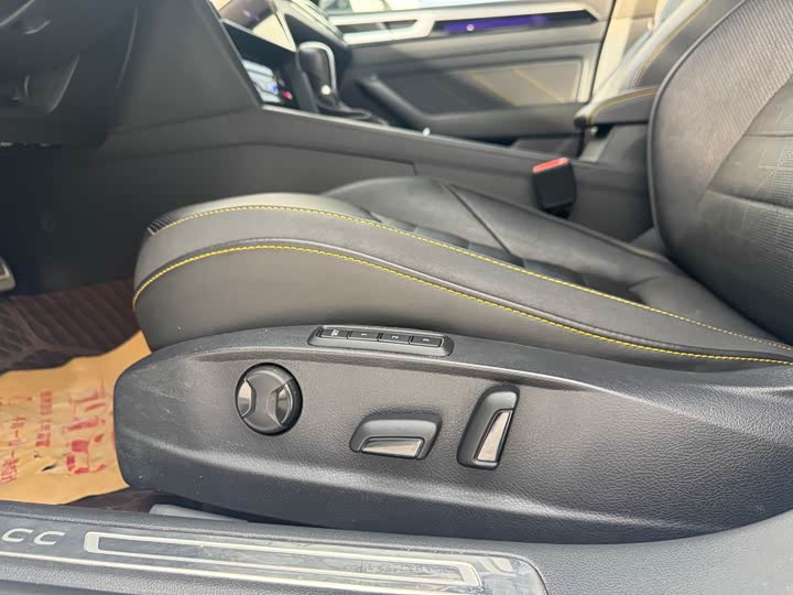 Фото 10 - Volkswagen CC