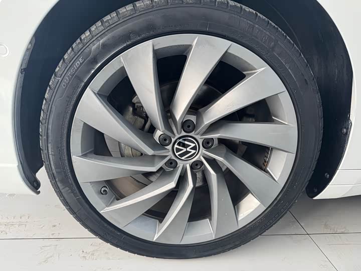 Фото 8 - Volkswagen CC