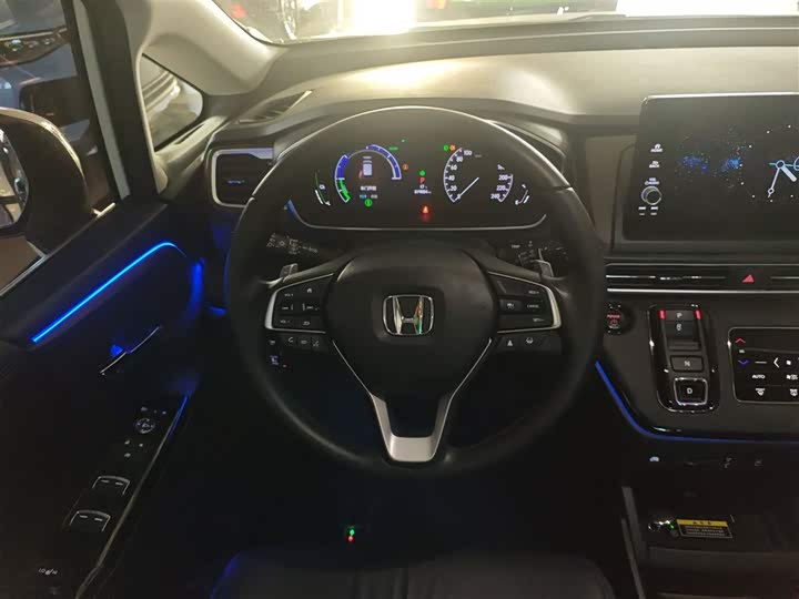 Фото 11 - Honda Odyssey