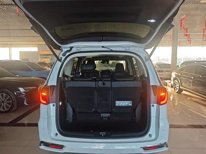 Фото 19 - Honda Odyssey