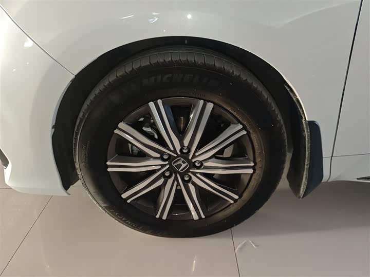 Фото 23 - Honda Odyssey