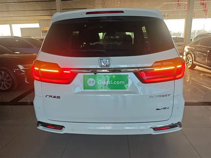 Фото 6 - Honda Odyssey