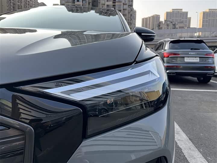 Фото 12 - Audi Q4 e-tron