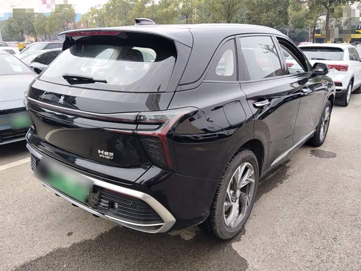 Фото 7 - Hongqi HS3 Hybrid