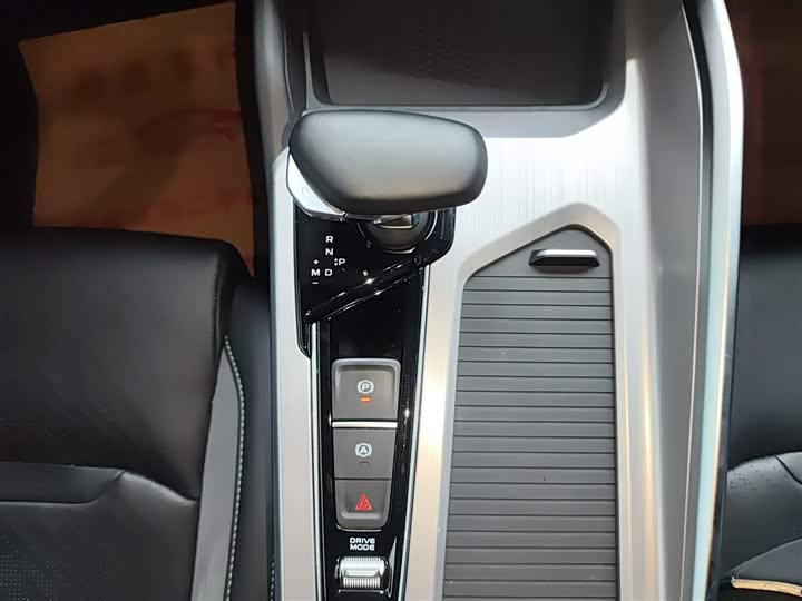 Фото 14 - Geely Preface