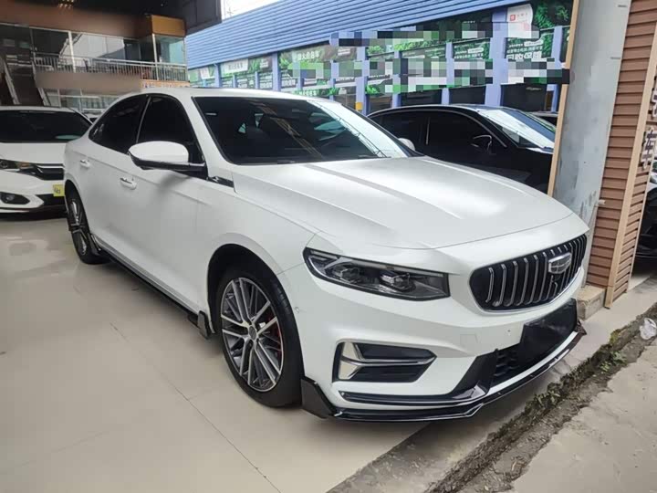 Фото 4 - Geely Preface