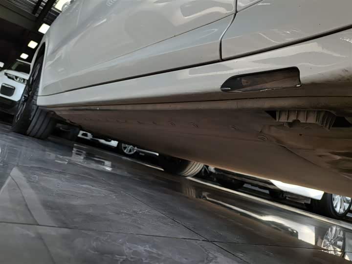 Фото 21 - BMW iX3