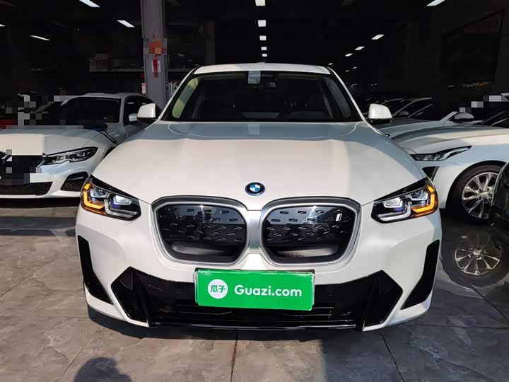 Фото 3 - BMW iX3