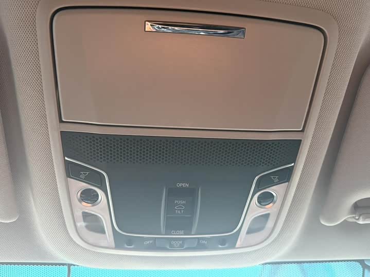 Фото 15 - Honda Accord