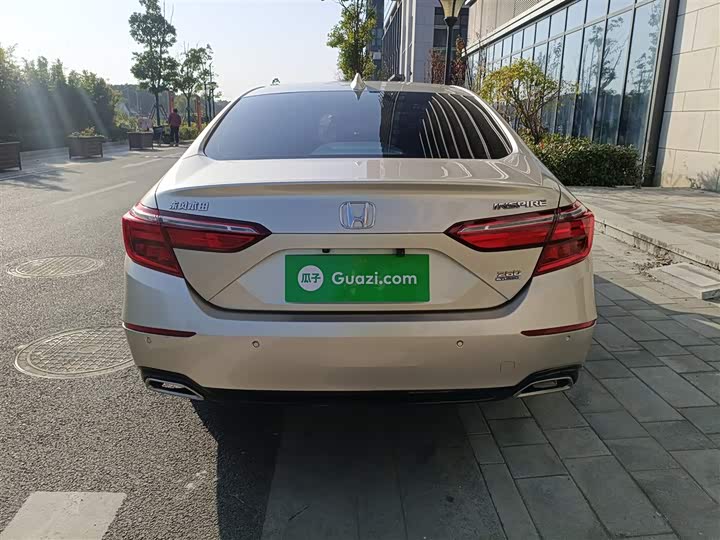 Фото 6 - Honda Inspire