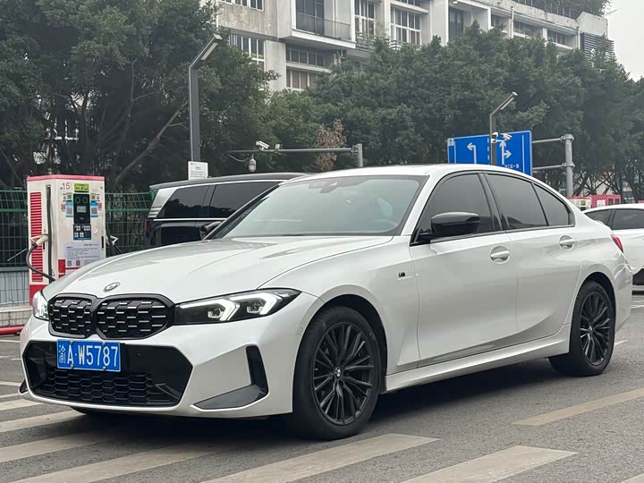 Фото 1 - BMW 3 Series