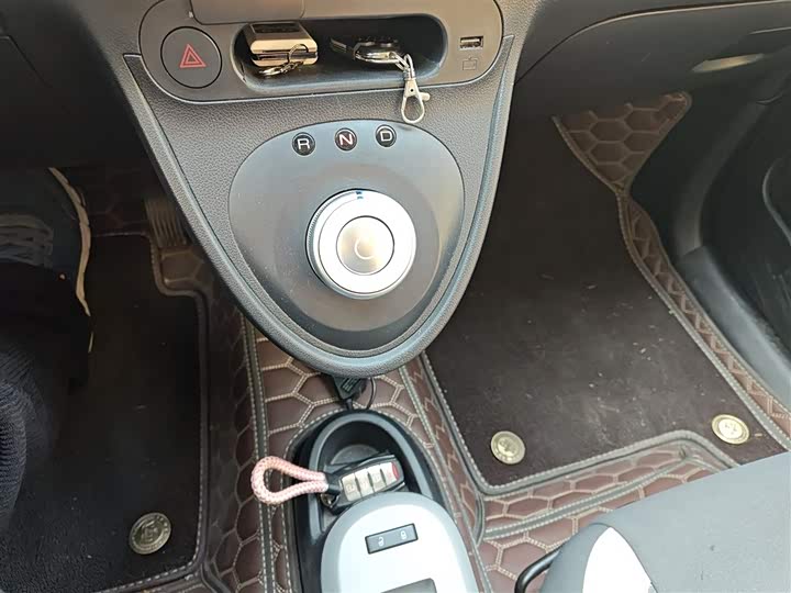 Фото 14 - Ora Black Cat