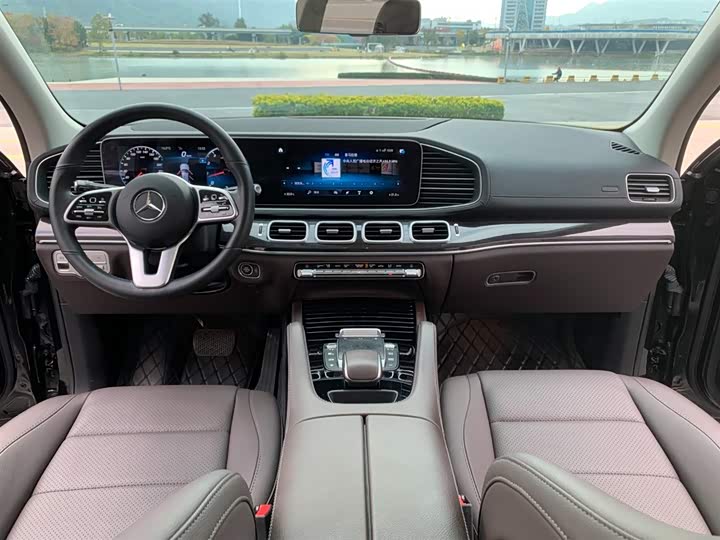 Фото 10 - Mercedes-Benz GLE-Class