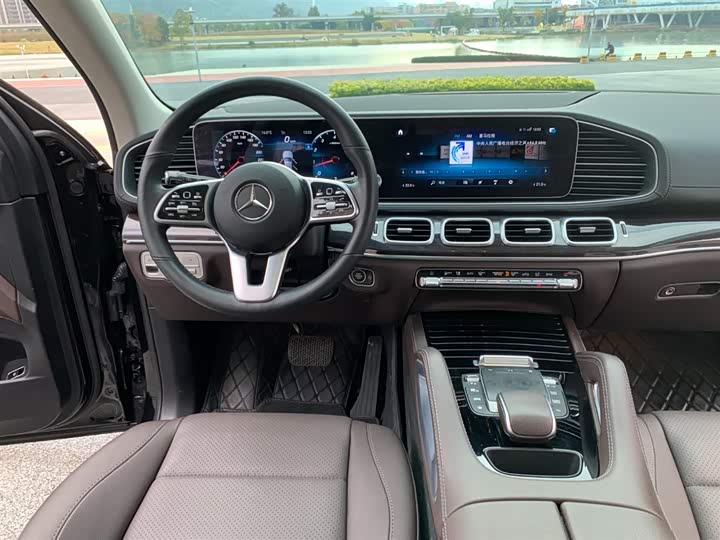 Фото 11 - Mercedes-Benz GLE-Class