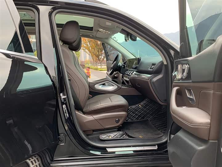 Фото 14 - Mercedes-Benz GLE-Class