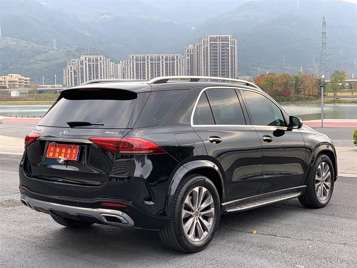 Фото 4 - Mercedes-Benz GLE-Class