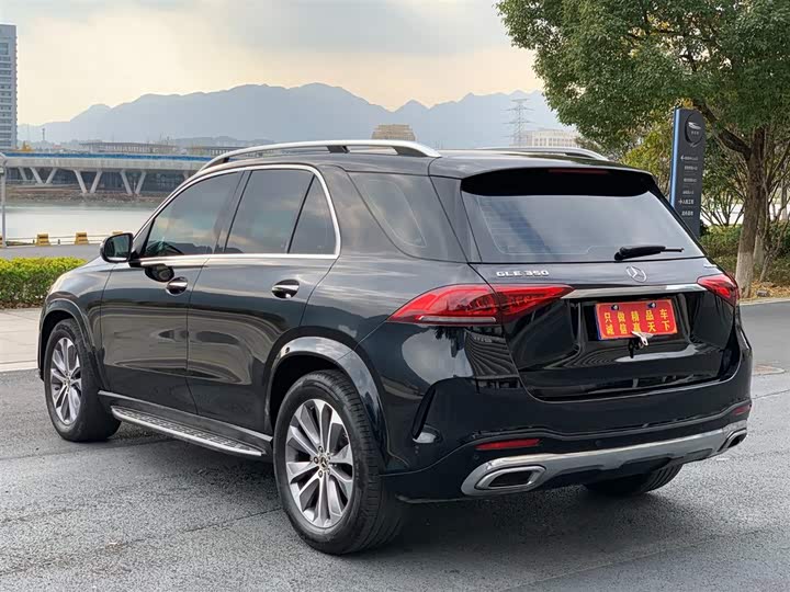 Фото 6 - Mercedes-Benz GLE-Class