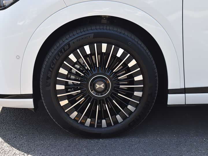 Фото 7 - XPeng X9