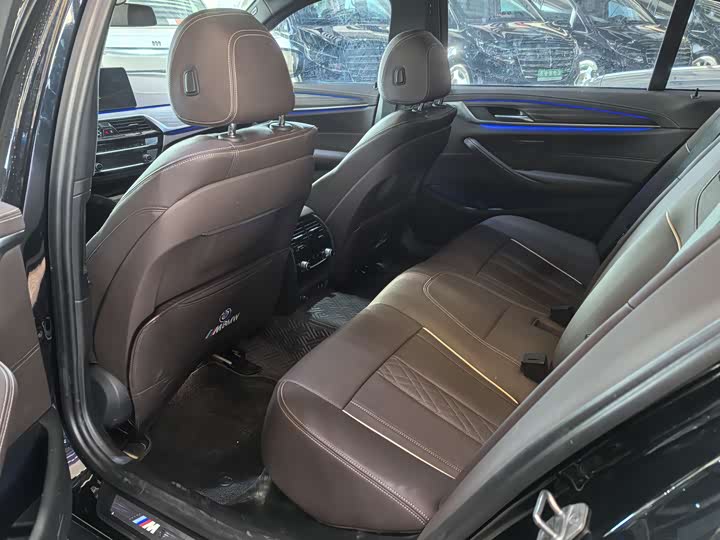 Фото 3 - BMW 5 Series