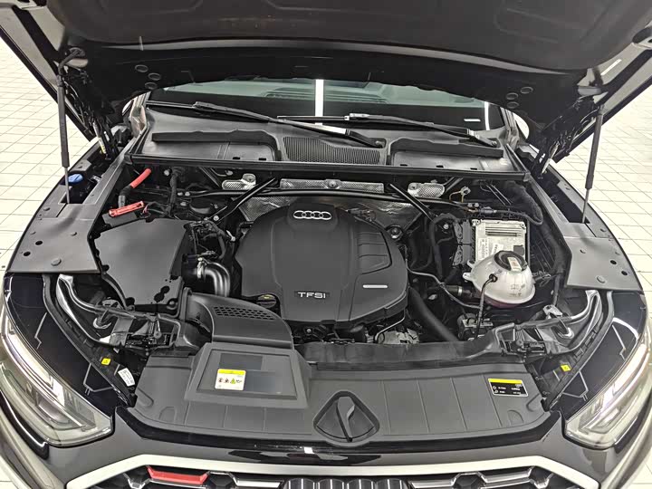 Фото 15 - Audi Q5L