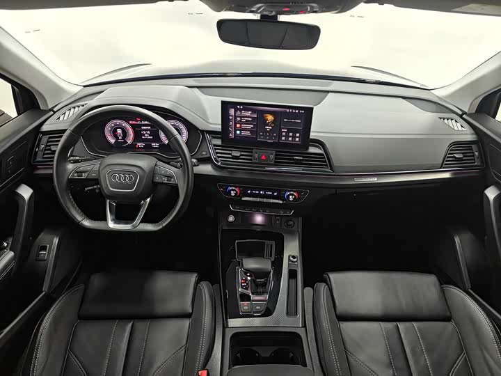 Фото 6 - Audi Q5L