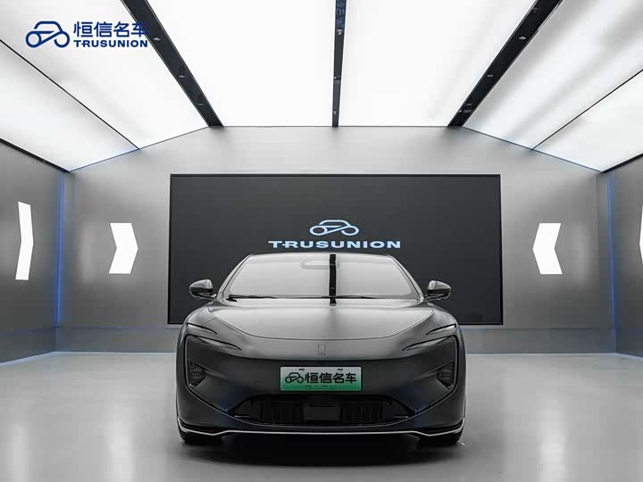 Фото 2 - Avatr 12