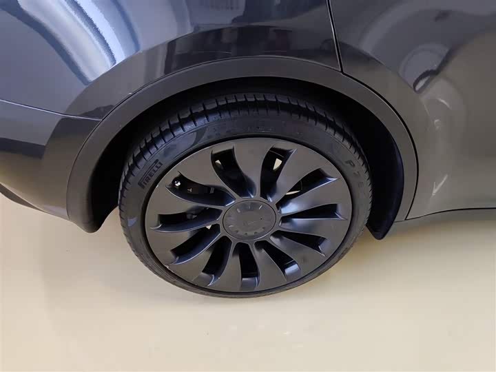 Фото 25 - Tesla Model Y