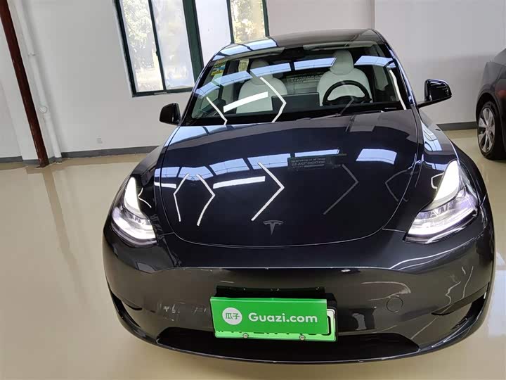 Фото 3 - Tesla Model Y