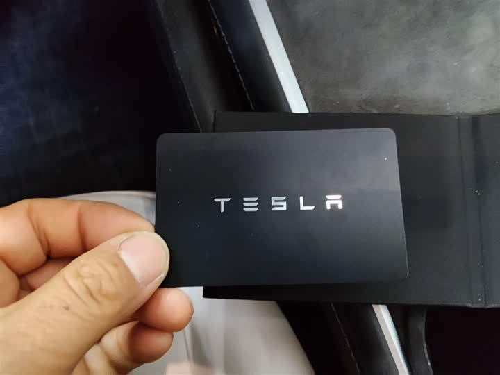Фото 8 - Tesla Model Y