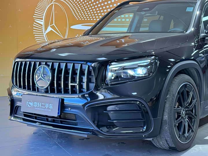 Фото 2 - Mercedes-Benz GLB-Class AMG