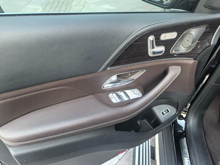 Фото 11 - Mercedes-Benz GLS-Class