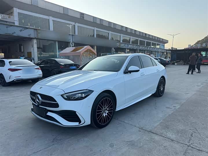 Фото 1 - Mercedes-Benz C-Class