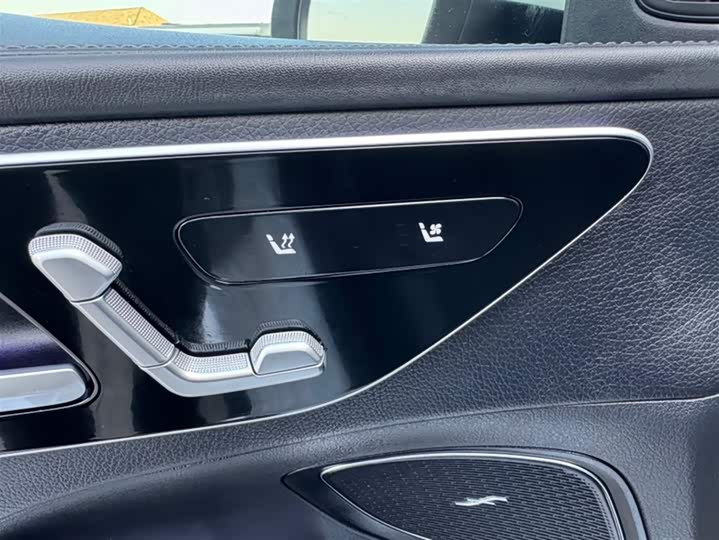 Фото 12 - Mercedes-Benz C-Class