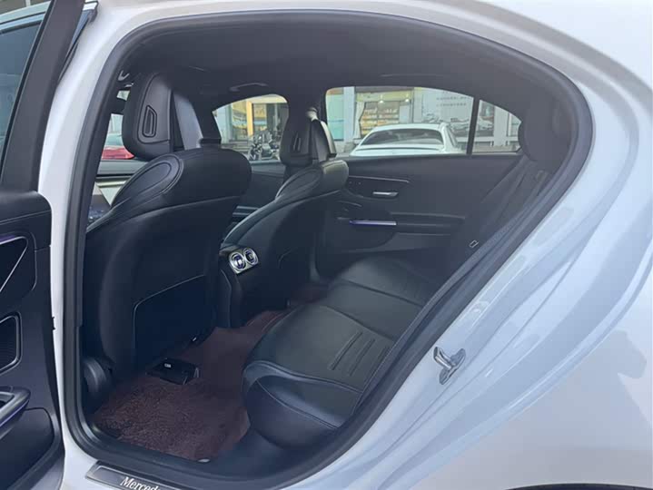 Фото 15 - Mercedes-Benz C-Class