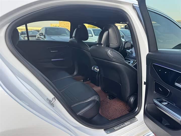 Фото 2 - Mercedes-Benz C-Class