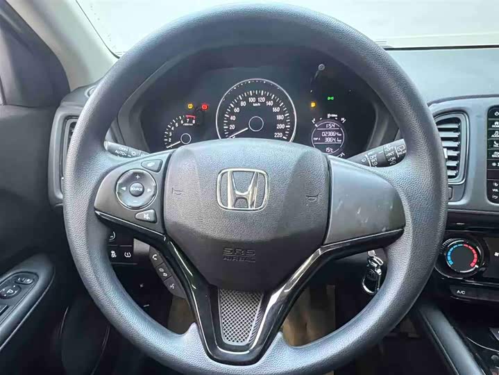 Фото 12 - Honda Vezel