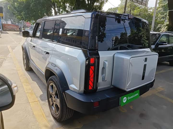 Фото 5 - Chery iCar 03