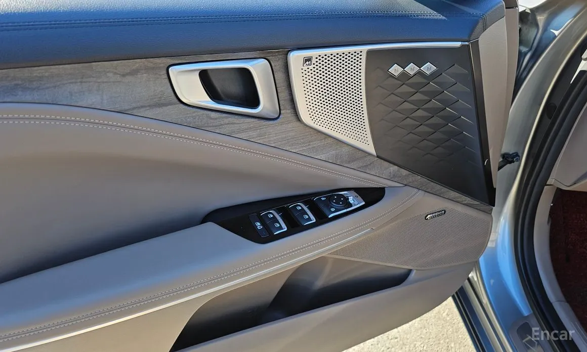 Фото 14 - Kia K8