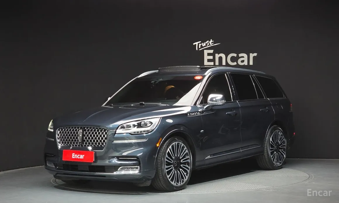 Фото 1 - Lincoln Aviator