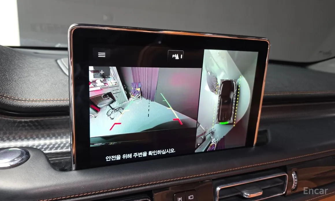 Фото 15 - Lincoln Aviator