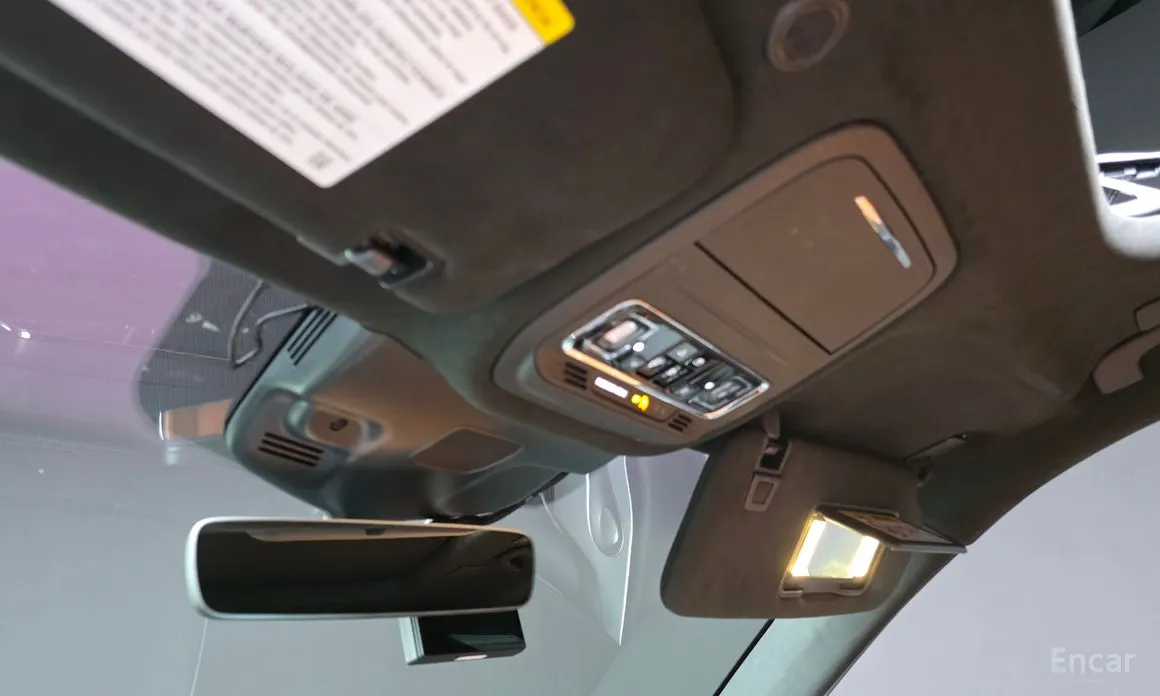 Фото 17 - Lincoln Aviator