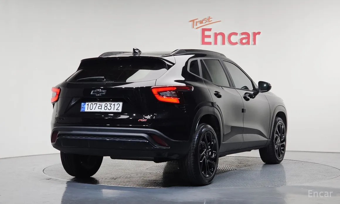 Фото 2 - Chevrolet Trax