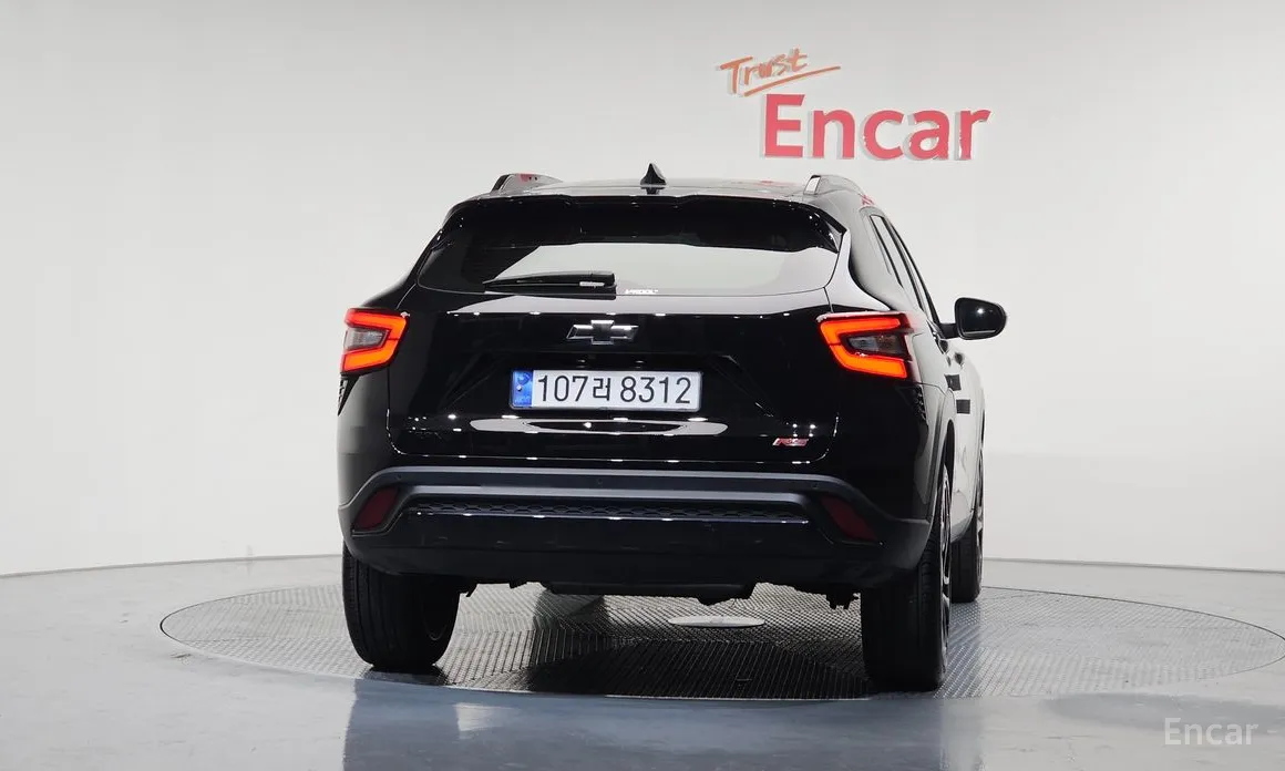 Фото 4 - Chevrolet Trax