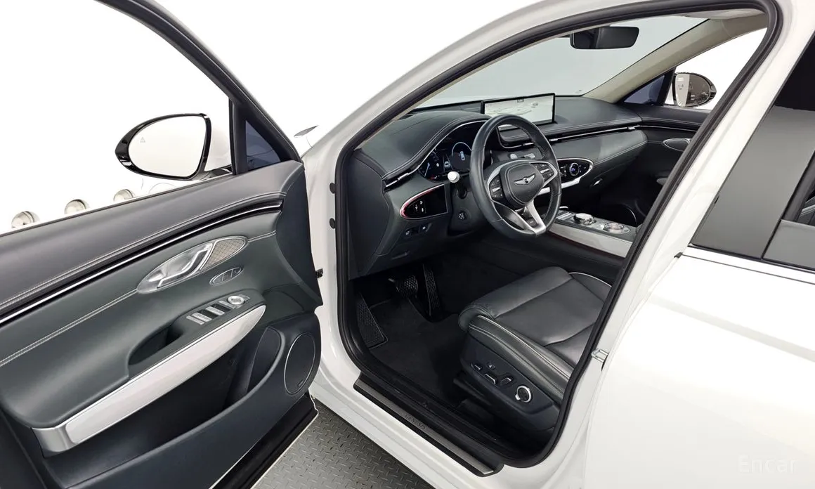 Фото 10 - Genesis GV70