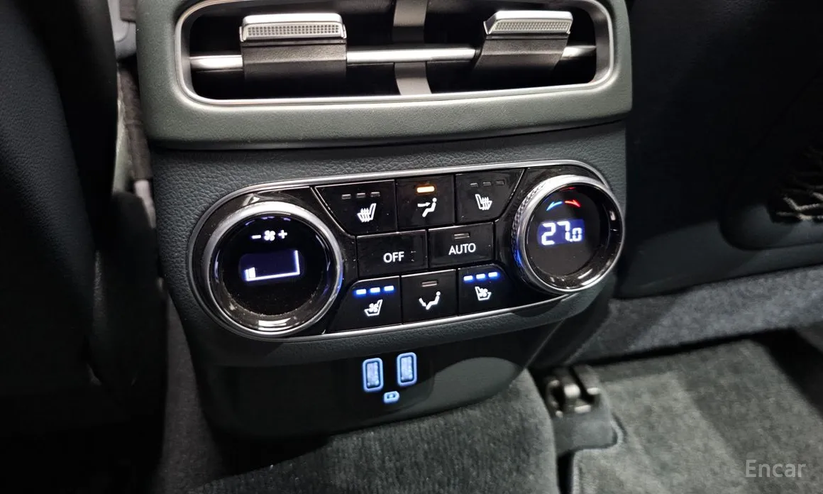 Фото 19 - Genesis GV70