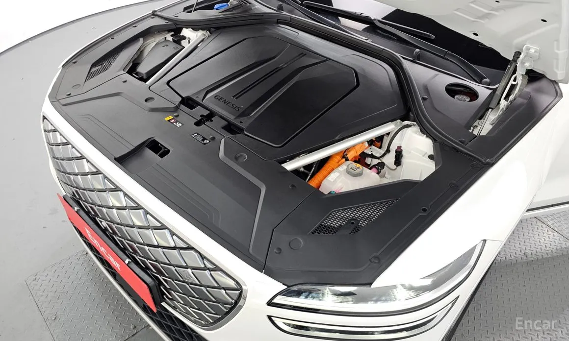 Фото 6 - Genesis GV70